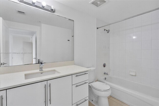 Building Photo - 1250 S Miami Ave