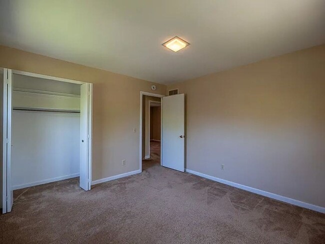 Building Photo - 603 Woodingham Dr