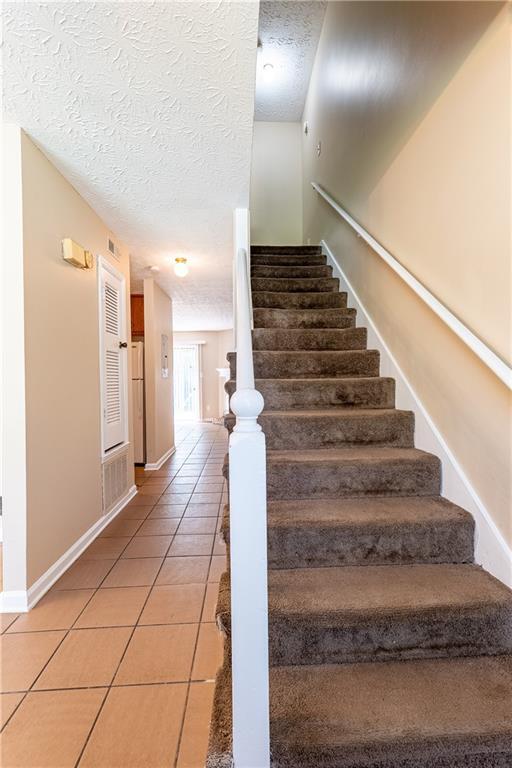 Building Photo - 2048 Laboon Cir