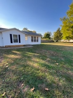 Building Photo - 648 E McCracken Ave