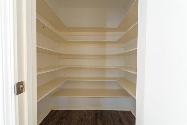 Building Photo - 5510 Chadwyck Dr