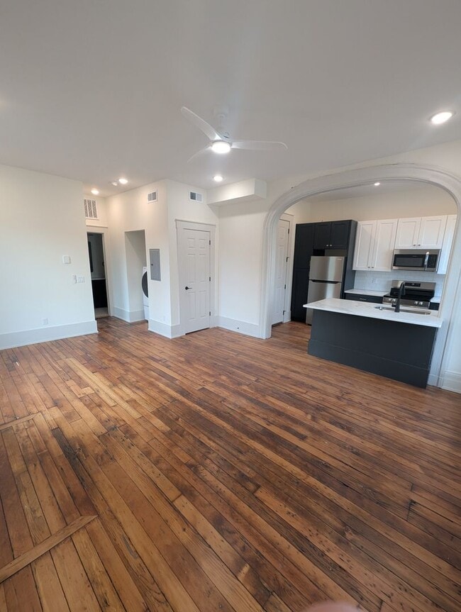 Building Photo - Beautifully Renovated 1 Bed, 1 Bath in Historic Covington