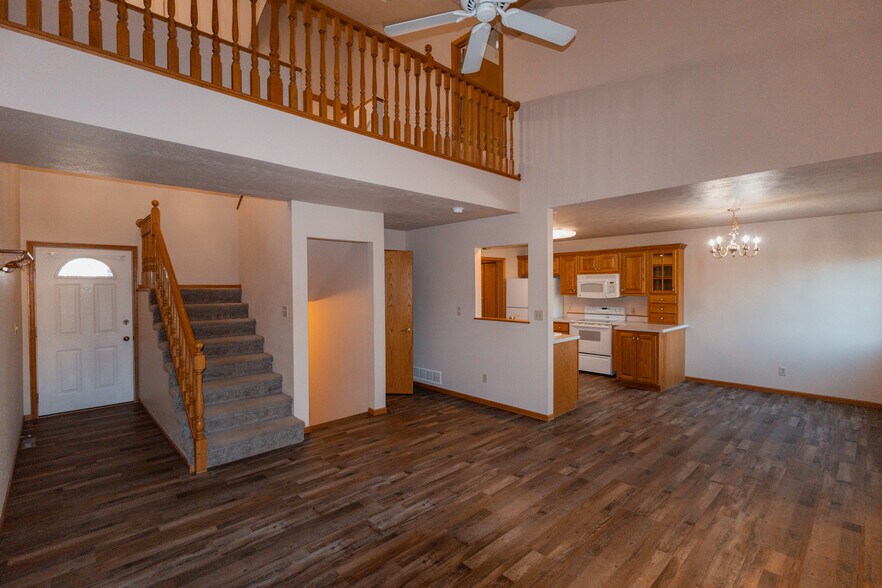 Building Photo - 1004 N 10th St