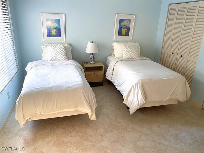 Building Photo - 6760 Pelican Bay Blvd