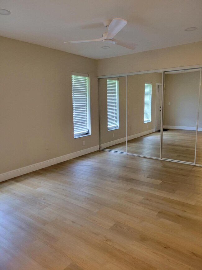 Building Photo - 14339 Canalview Dr