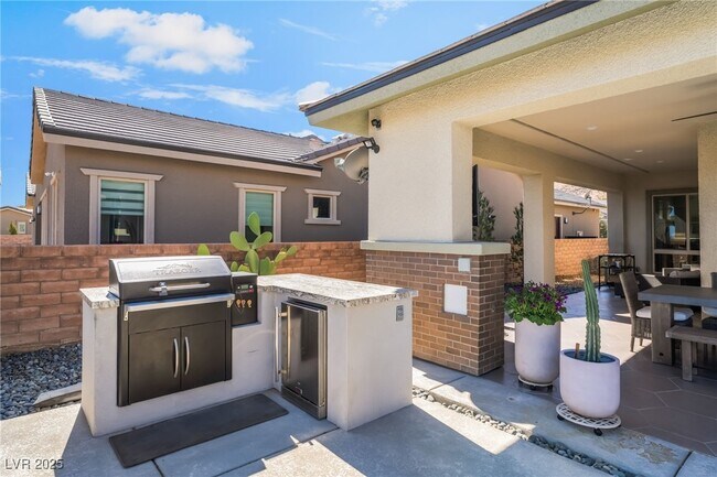 Building Photo - 3120 Greenscape Ln