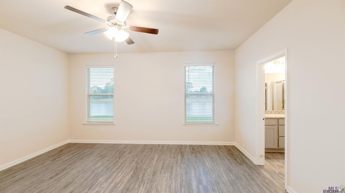 Building Photo - 4644 Grenache Dr