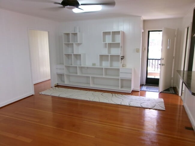 Building Photo - Halawa Drive