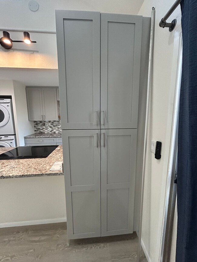 Building Photo - Available on 04/01/26, 785 sqft, 2 Bedroom, 1 Bathroom, 2 Assigned Parking in desirable Mililani