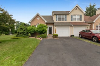 Building Photo - Charming Single Family Home in Coplay Neighborhood