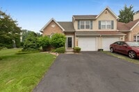 Building Photo - Charming Single Family Home in Coplay Neighborhood