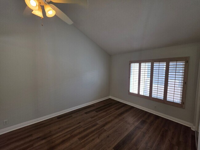 Building Photo - 227 Cinnamon Teal
