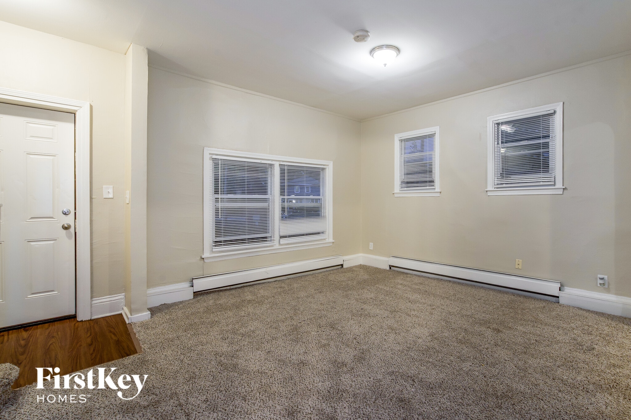 Building Photo - 709 Porter St