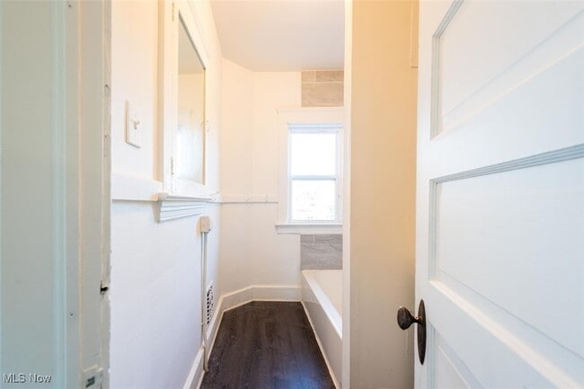 Building Photo - 3300 W 98th St