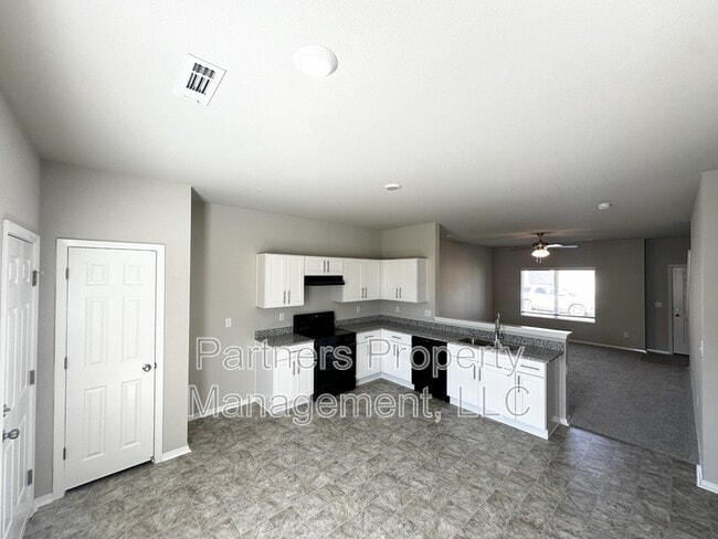 Building Photo - 2287 S Ouachita Dr