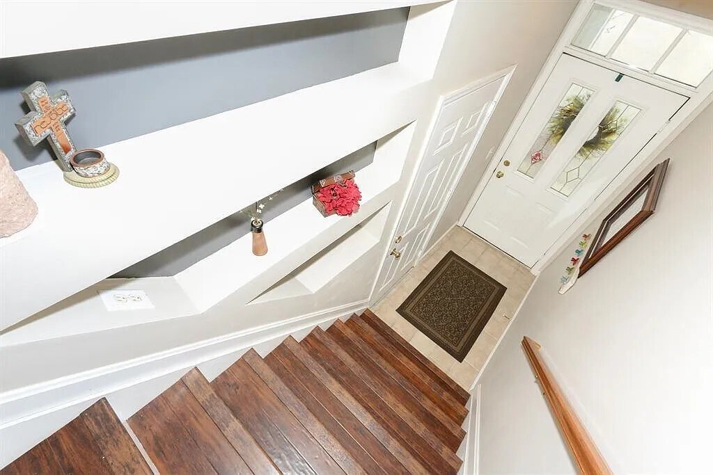 Building Photo - 7545 Mansion Cir