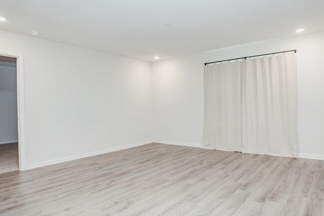 Building Photo - 2801 Patriot Ridge Dr