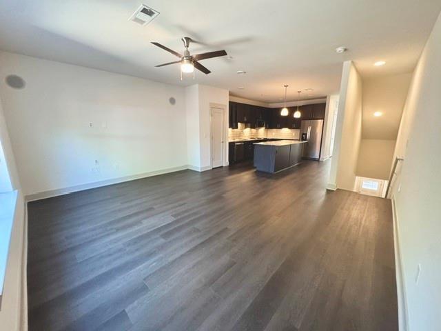 Building Photo - 5613 Belmont Ave