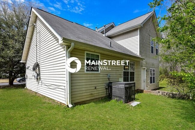 Building Photo - 3 Bedroom Pet-Friendly Home in Decatur, GA with Main Street Renewal