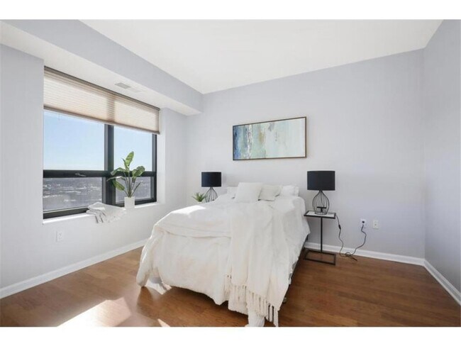 Building Photo - 500 E Grant St