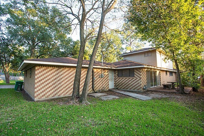 Building Photo - 6407 Nuben St