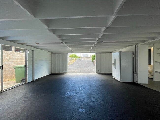 Building Photo - 282 Lunalilo Home Rd