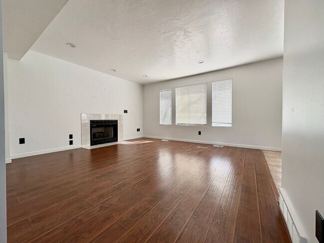 Building Photo - 4111 W 9580 S