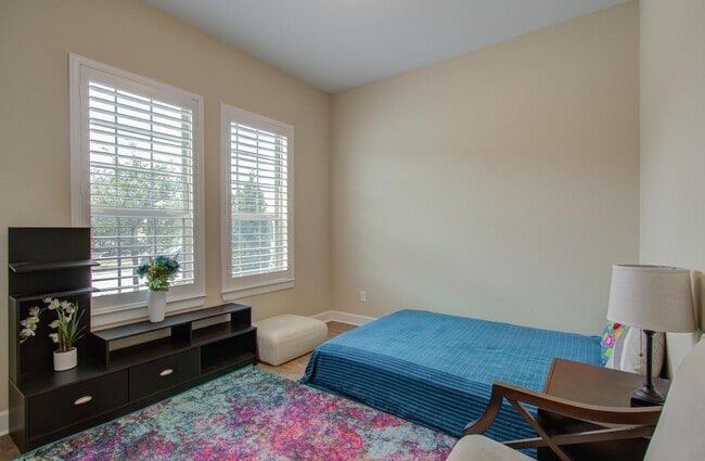 Building Photo - 11810 Dockside Shores Dr