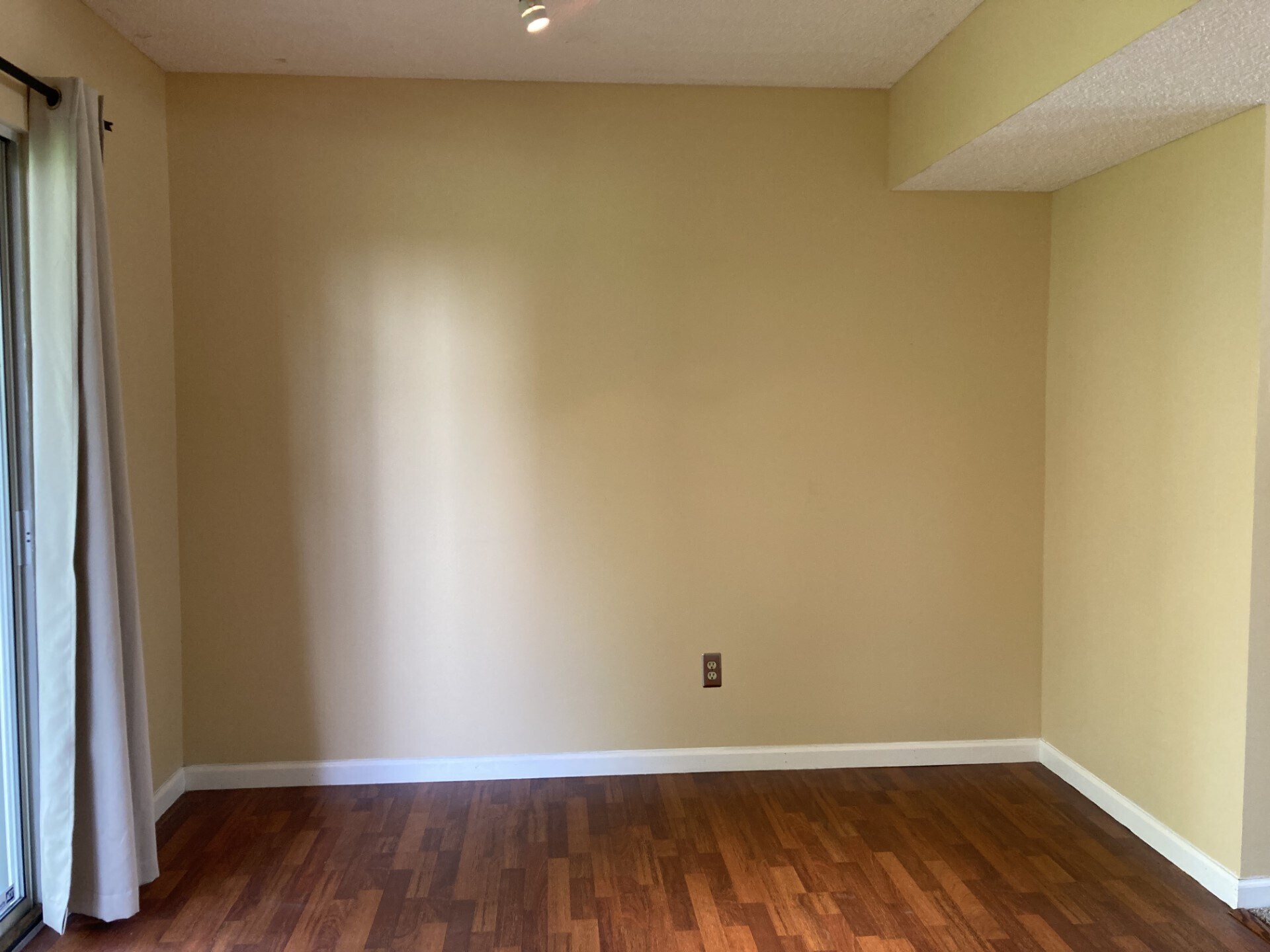 Dining Room - 1618 Thrush Ter