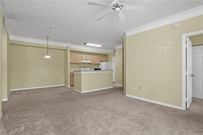 Building Photo - 11510 Villa Grand