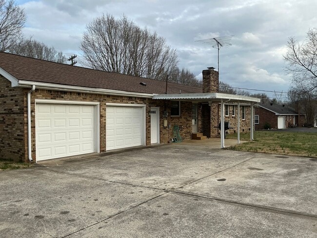 Building Photo - 476 Georgetown Rd