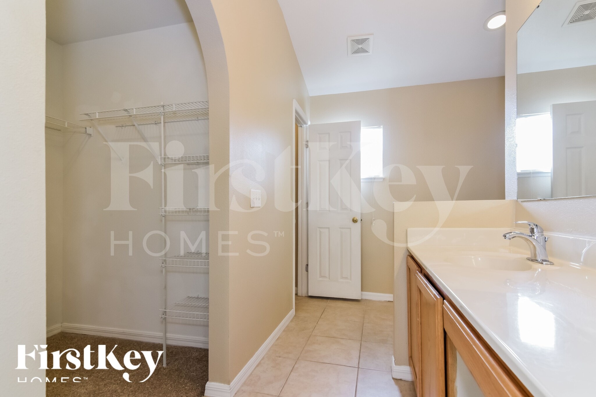 Building Photo - 3634 Queens Cove Blvd