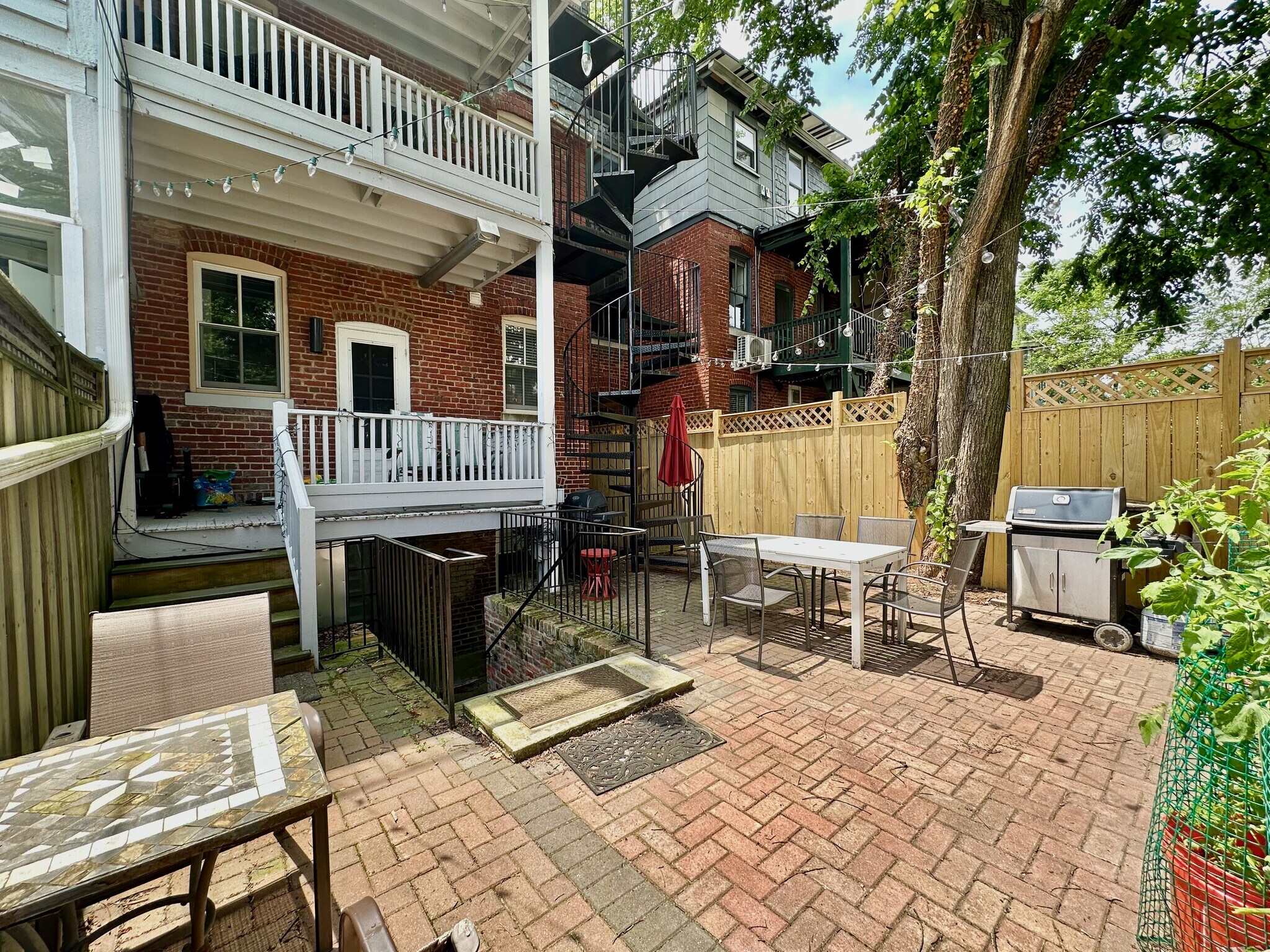 Building Photo - 1833 Lamont St NW
