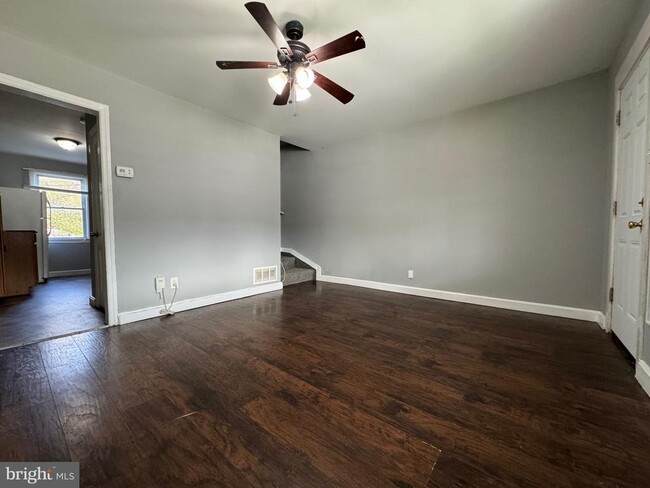 Building Photo - 320 Sollers Point Rd