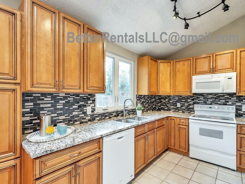 Building Photo - 19451 E Navarro Dr