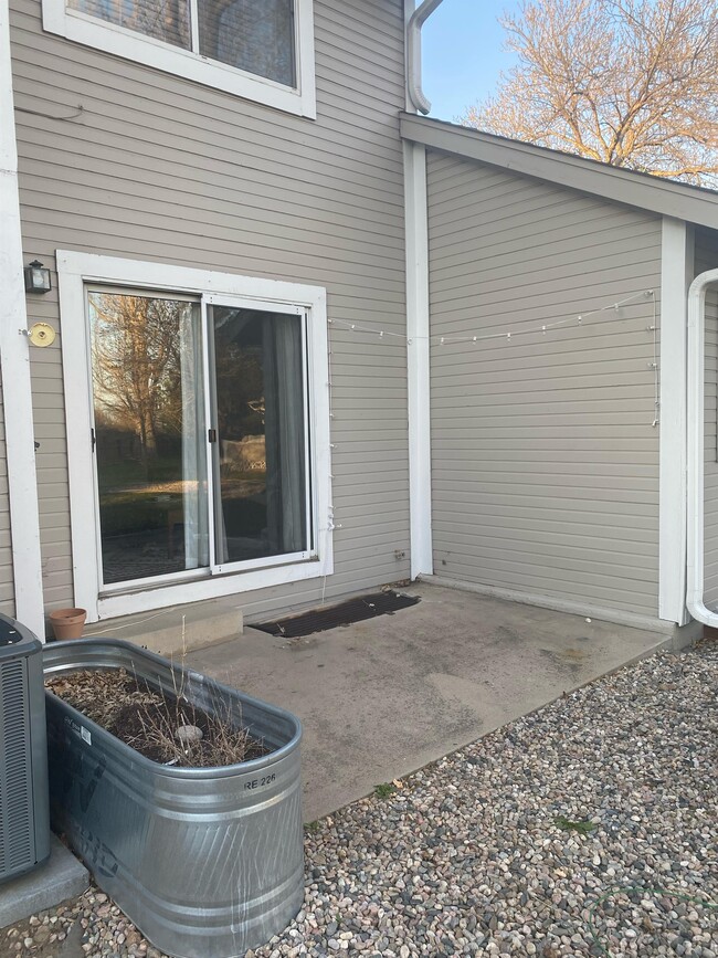 Building Photo - 4255 Westshore Way