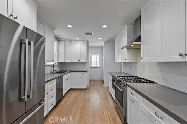 Building Photo - 706 Tufts Ave