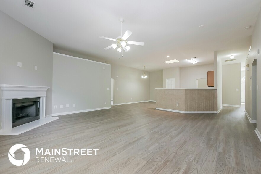 Building Photo - 10238 Deep Creek Pl