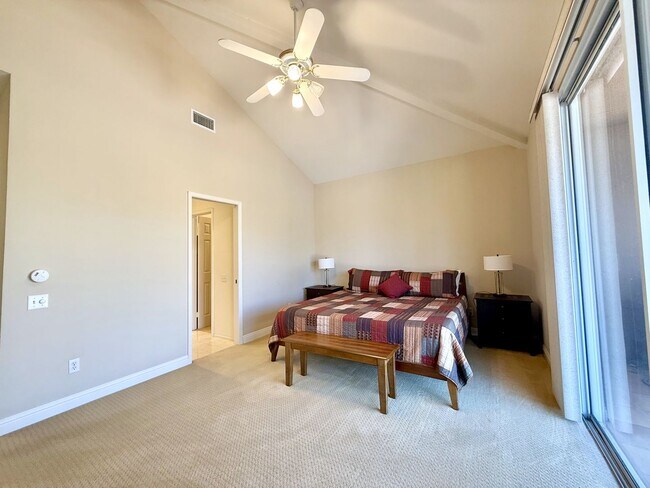 Building Photo - AVAILABLE NOW!! GORGEOUS 3 Bedroom 3 Bathroom Condo with Lake Views in Rancho Mirage!