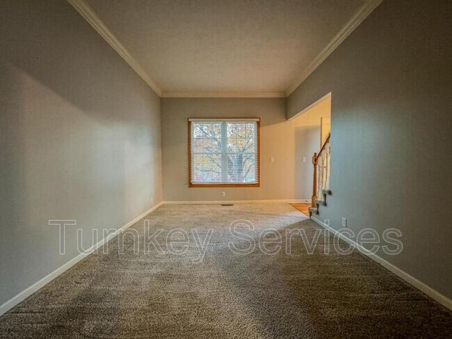 Building Photo - 15222 Curtis Ave