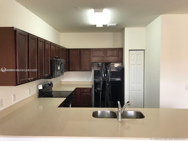 Building Photo - 230 NW 109th Ave