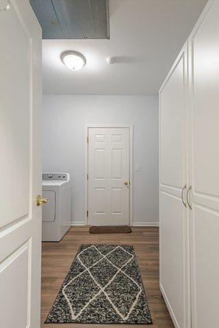 Building Photo - 2562 Golf Ridge Cir