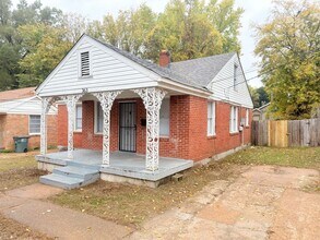Building Photo - Charming Memphis Home with Spacious Yard – Move-In Special!