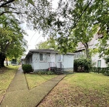 Building Photo - Furnished, Ranch Style Two Bedroom in the heart of Edgehill on Special!