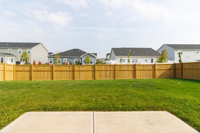 Building Photo - 856 Adena Ln