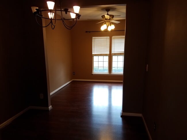 Building Photo - 35 Spring Crossing Circle