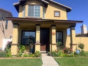 Building Photo - Beautiful and Cozy Home in Temecula