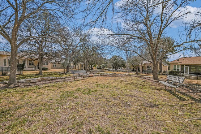 Building Photo - 117 Larkspur Ln