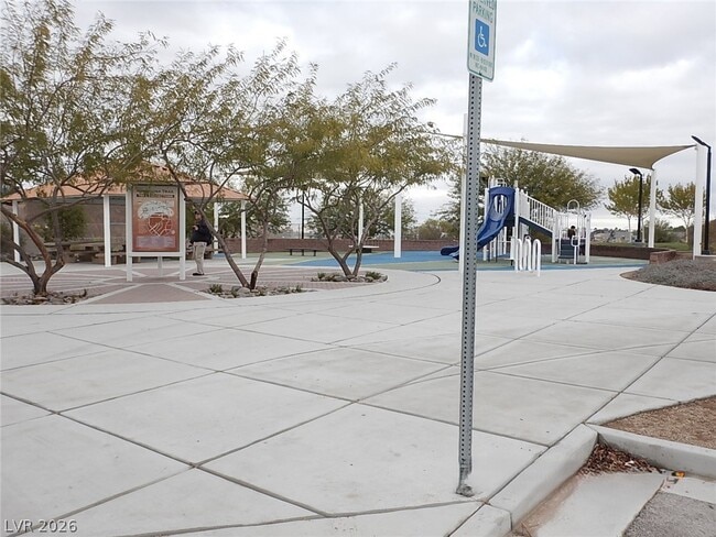 Building Photo - 501 Satin Saddle Pl