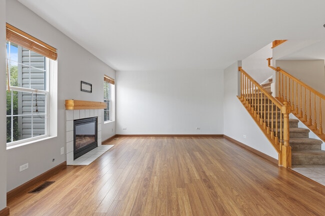 Building Photo - 2479 Stoughton Cir
